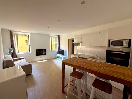 exclusivité menton rue pietonne 2p en duplex refait à neuf