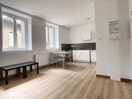location meublée appartement 1 pièce 22.28 m² à tournon-sur-rhône (07300)  390 €