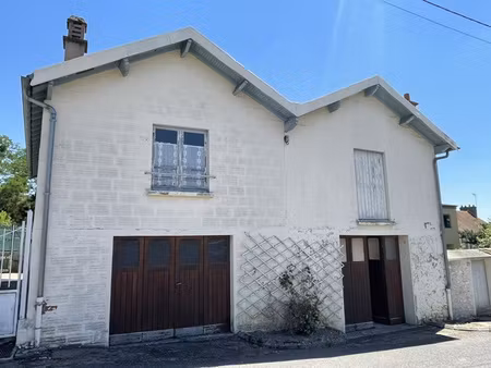 bâtiment à usage de garage