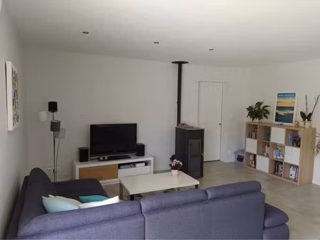 à vendre – chalet avec grand jardin