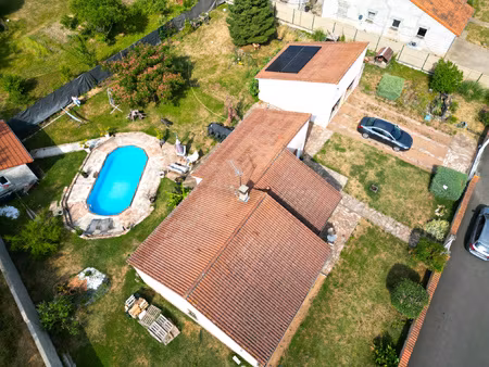 superbe maison familiale de 108 m2 avec 1328m2 de terrain a