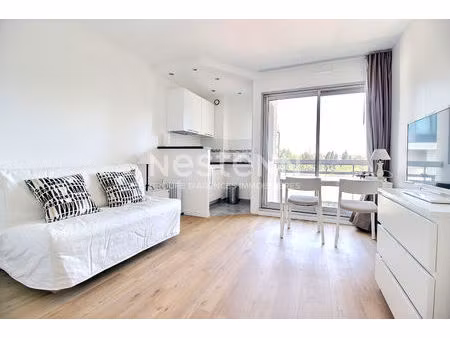 appartement courbevoie 1 pièce 21 m2 bonne rentabilité balcon dpe d aucun travaux vue tour