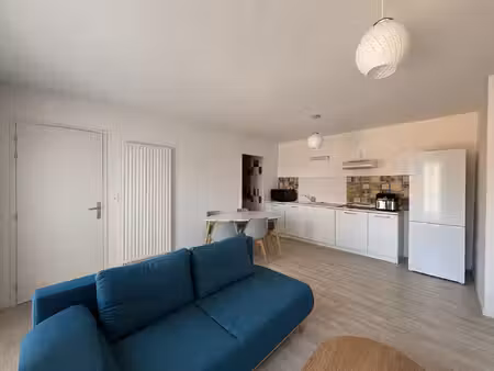 appartement t2 avec parking - à puilboreau  proche la rochelle