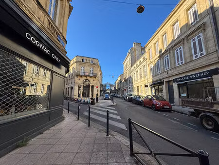 place des grands hommes bordeaux