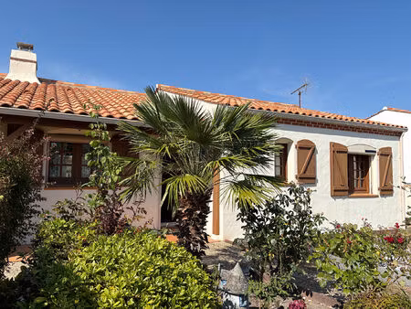 maison saint hilaire de riez 3 chambres  véranda  garage sur 522 m2 de terrain