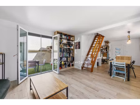 la varenne maison rénovée avec jardin  terrasse et 0 eur de