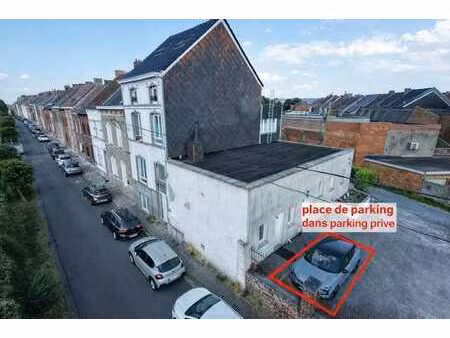 appartement 1 chambre + cave + parking. peb c
