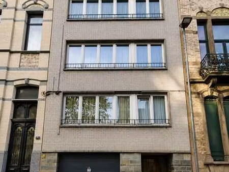 spacieux appartement 2 chambres avec terrasse