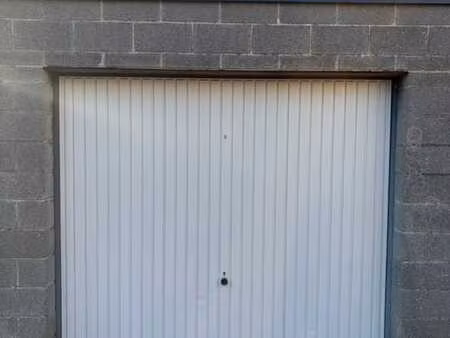 garages/entrepôts