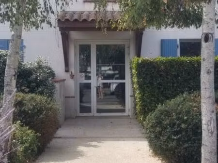 studio meublé de 25 m² avec terrasse et jardinet – résidence océane avec piscine