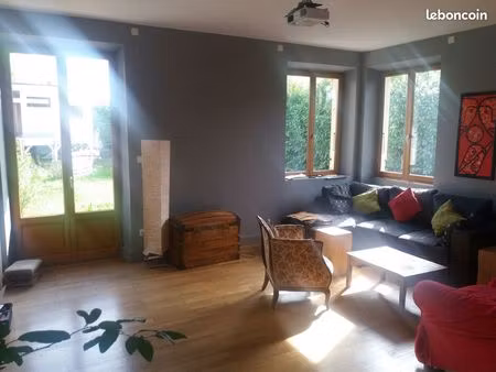 maison meublée lumineuse 180 m² – 4 ch – jardin & parkings