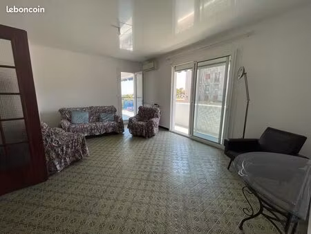 appartement 4 pièces meublé avec terrasse couverte et parking à bastia (sortie sud)