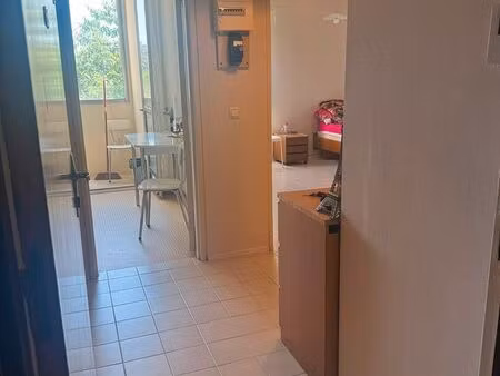 location d'un appartement meublé dans le haut-cenon