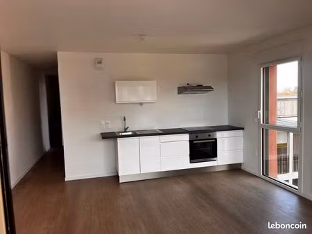 location appartement 650