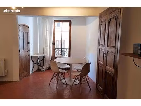 bel appartement à la location longue durée à cotignac