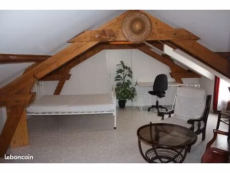 pour etudiant loue f1 bis en duplex