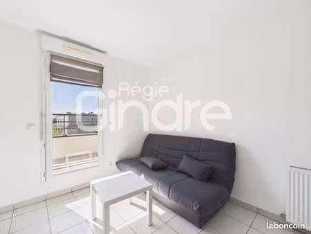 appartement 1 pièce 17 m²