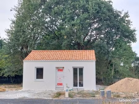 maison individuelle meublée t2 de 45 m² avec jardin – aubigny-les clouzeaux