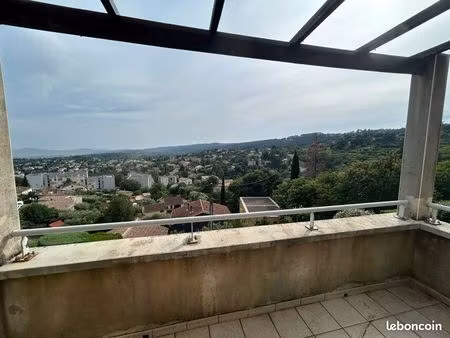 t2: 55m2 + garage fermé + cave  superbe vue