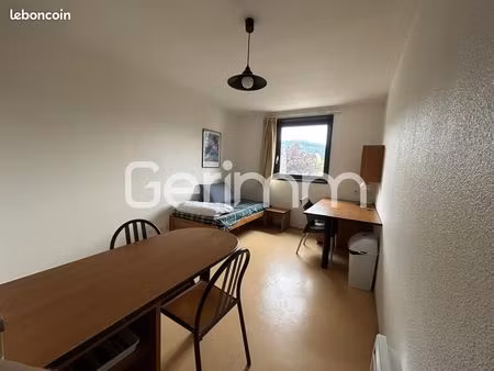 studio 1 pièce 18 m²