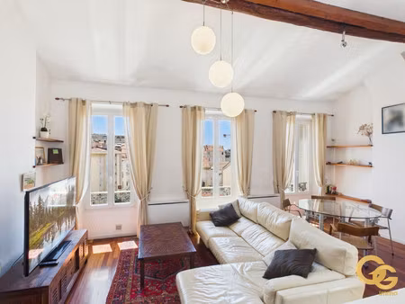 appatement duplex total de 104m2 plein centre de cannes (06400)