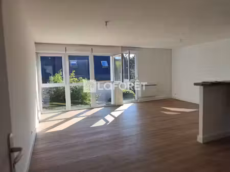 guingamp centre  appartement rénové .