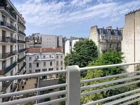 paris 16ᵉ – village d'auteuil – studio de 33 m² avec balcon sur jardin