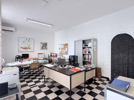 local commercial beziers 50.96 m2