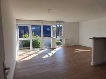 vente appartement 3 pièces à guingamp (22200) : à vendre 3 pièces / 71m² guingamp