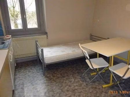 location meublée appartement 1 pièce 20 m² à lille (59000)  380 €