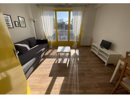 location meublée appartement 1 pièce 22 m² à lille (59000)  590 €