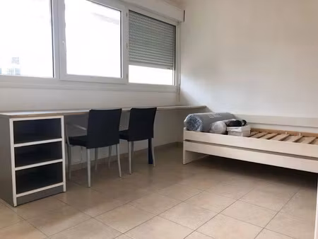 location meublée appartement 1 pièce 19 m² à montpellier (34000)  492 €