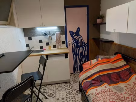 location meublée appartement 1 pièce 15 m² à lille (59000)  450 €