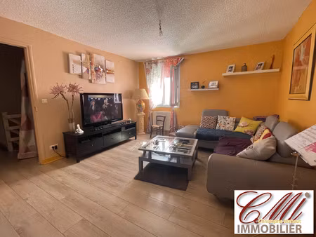 location appartement 5 pièces 100 m² à frignicourt (51300)
