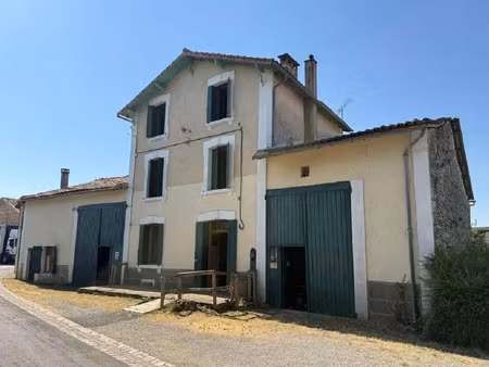 vente maison 7 pièces 169 m² aunac-sur-charente (16460)