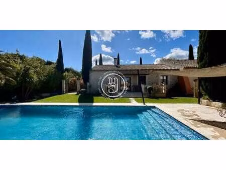 maison avec piscine eygalières (13)