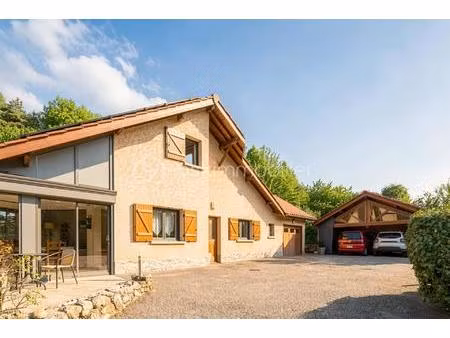 maison de 146 m² à notre-dame-de-mesage