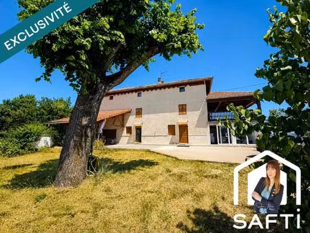 maison de caractère à rénover avec près d'un hectare de terrain et fort potentiel d'aménag