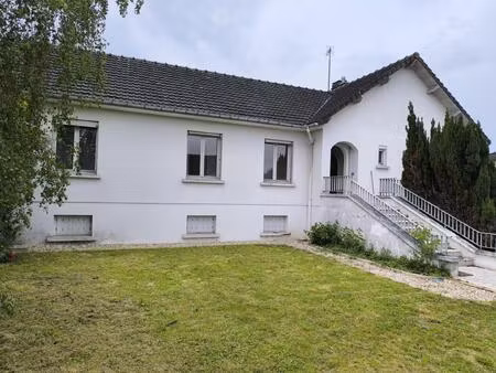 une maison pleine de potentiel dans un secteur recherché de thourotte…