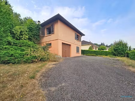 maison de 94.79m2 sur 1702m2 de terrain
