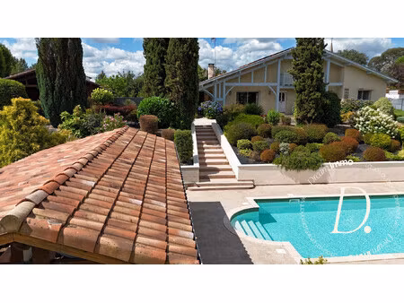 élégante propriété landaise avec piscine et pool-house