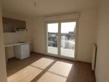 location appartement 2 pièces à couëron (44220) : à louer 2 pièces / 38m² couëron