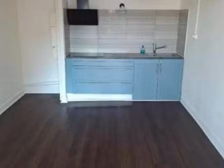 location appartement 2 pièces à coutras (33230) : à louer 2 pièces / 28m² coutras