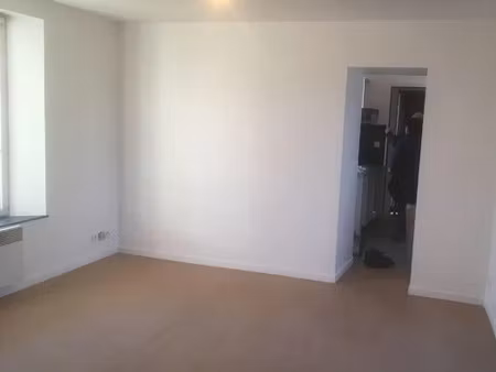 location appartement 1 pièce 25 m² à gonesse (95500)  736 €