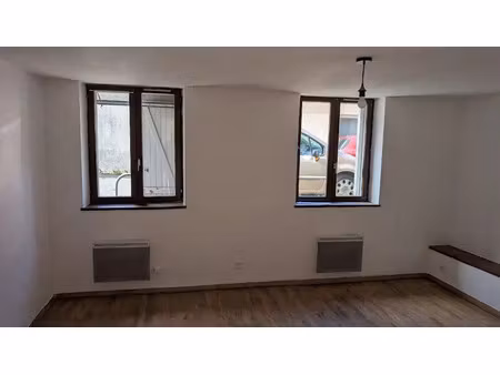 location appartement 2 pièces 40 m² à melun (77000)  800 €