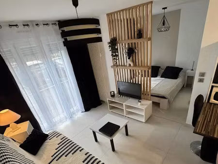 location meublée appartement 2 pièces 31 m² à nancy (54000)  690 €