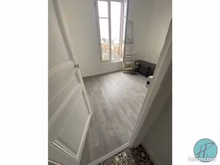 studio 1 pièce 14 m²
