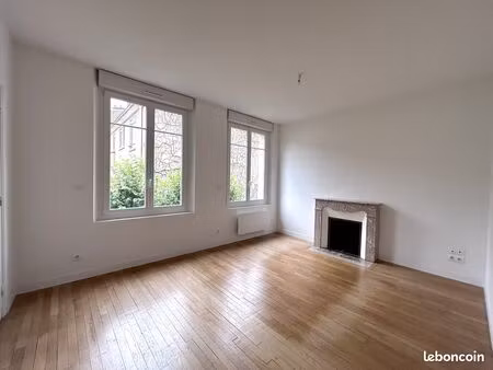 appartement 2 pièces 52 m²