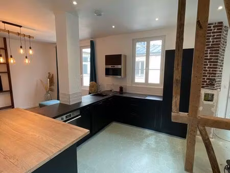 superbe t2 bis meublé 70 m² avec terrasse – hyper-centre rouen – gare à 5 min