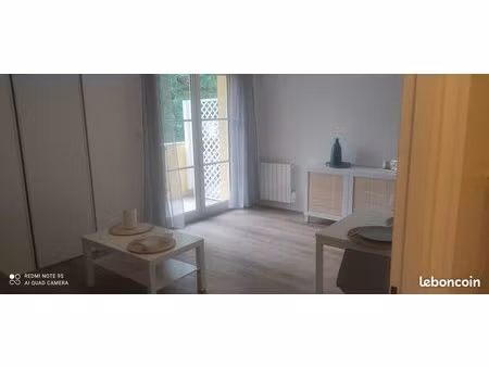 beau studio avec parking et balcon proche gare